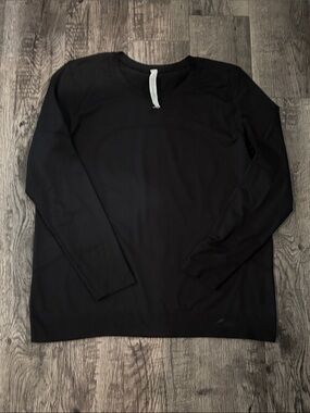 Lululemon Swiftly Relaxed Long Sleeve Top - Black - Size 12